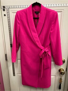 Hot pink, long coat, with tie
